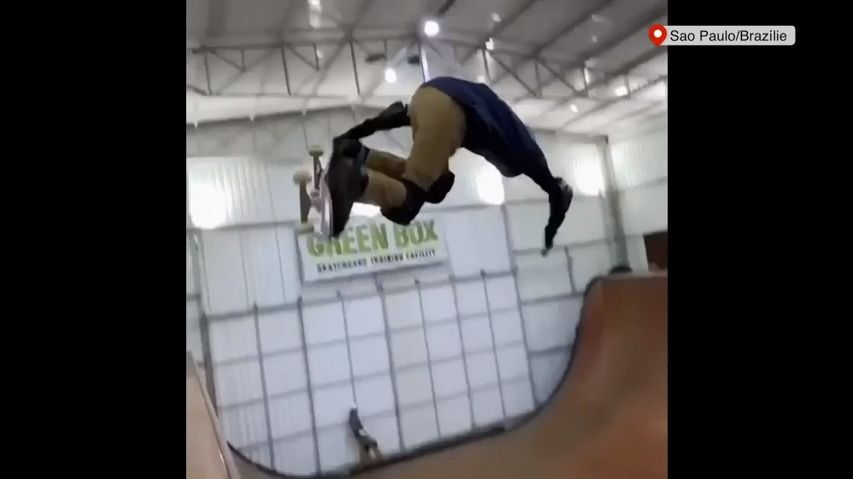 První na světě dokázal na skateboardu otočku o 1080 stupňů. Je mu 11 let